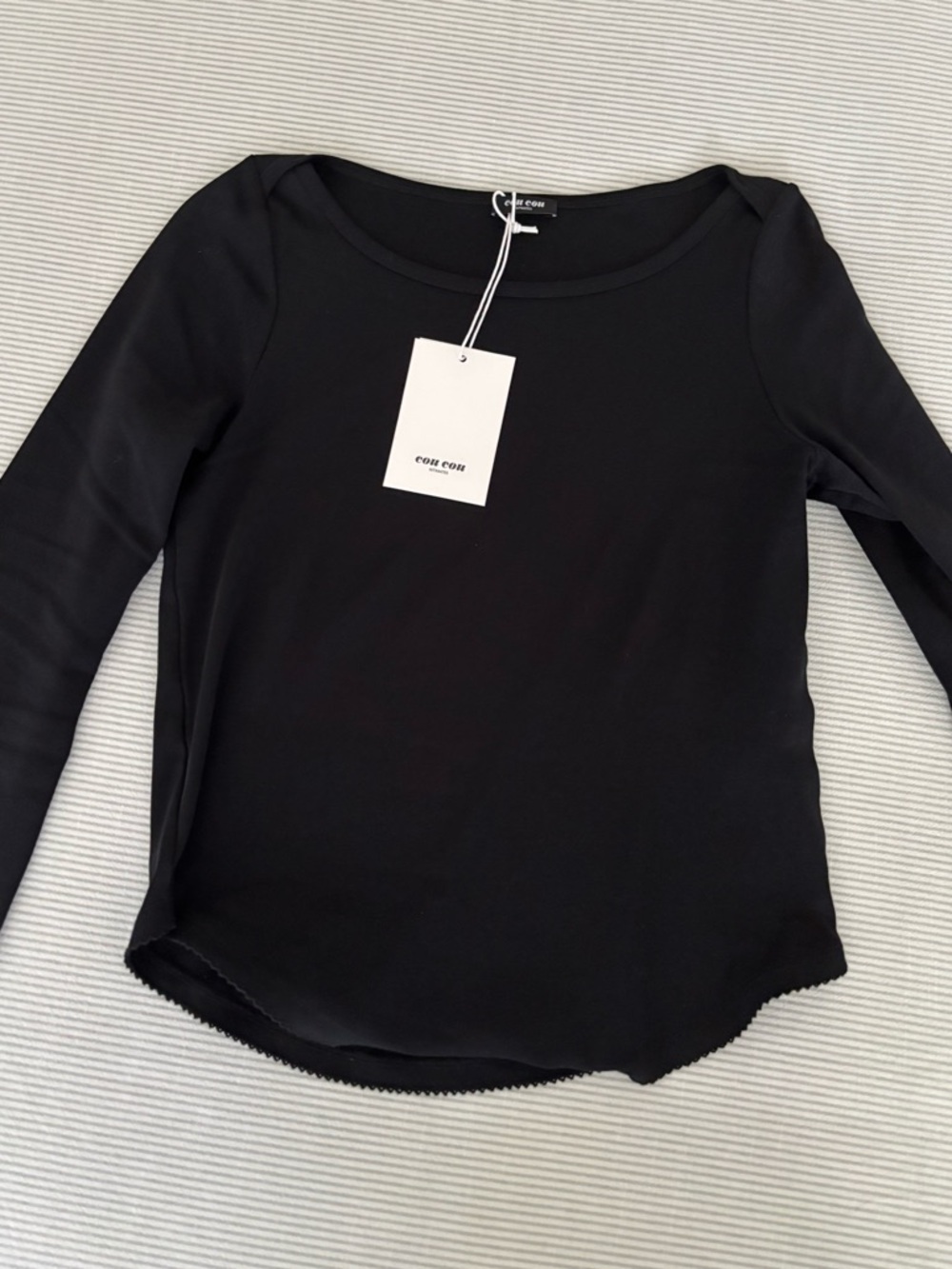 The Rina Top in Black